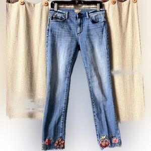Driftwood jeans the Jackie cropped embroidered hem cute jeans! 28 💕 Sundance